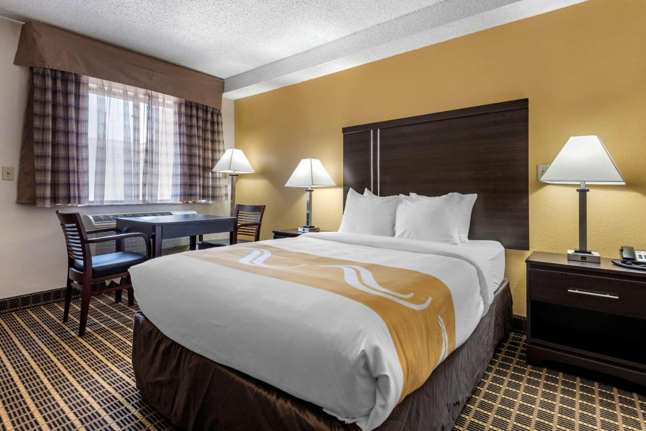 Quality Inn & Suites Warren Exterior photo